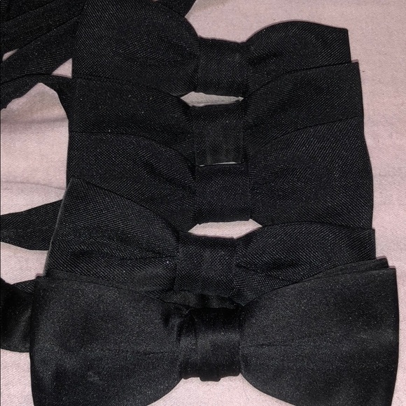 Men’s tuxedo bow ties - Picture 1 of 3